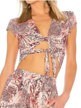 MAAJI CROP WRAP TOP CARRIBEAN OASIS SIZE SMALL EUC